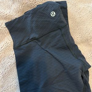 LULU LEGGINGS SIZE 2